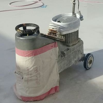 جلي البلاط في حي الوزارات الرياض